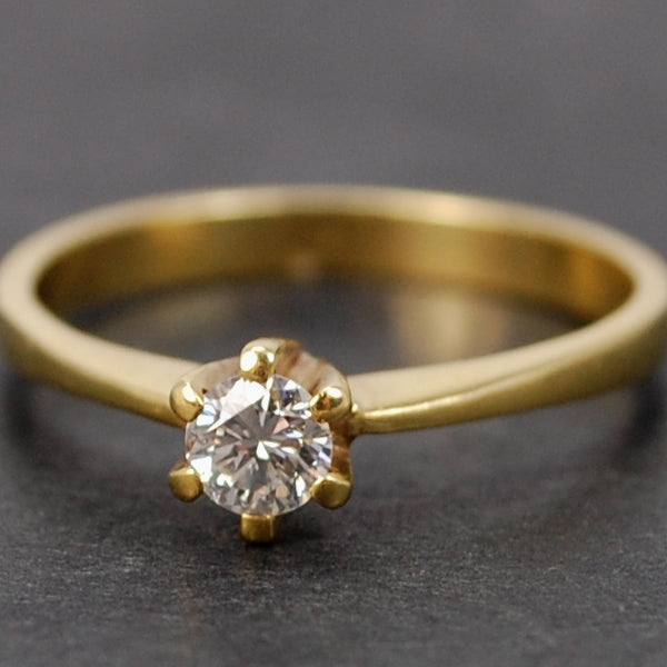 18ct Yellow Gold Single Stone Brilliant Cut 0.24 Carat Diamond Ring