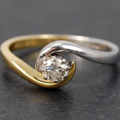 18ct 2 Colour Gold Crossover Diamond Ring