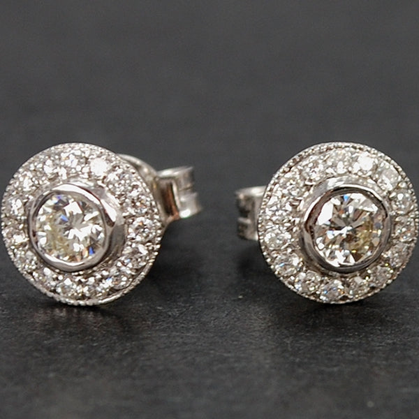 18ct White Gold Diamond Halo Cluster Stud Earrings