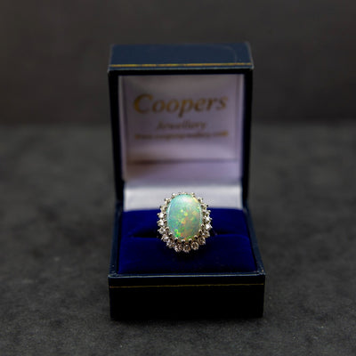 18ct White Gold Large Stunning Oval Opal & Diamond Cluster Ring