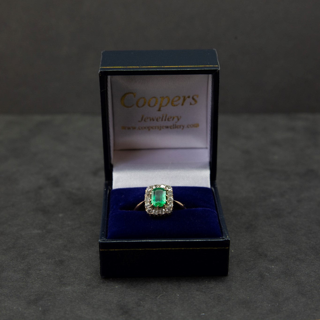 18ct Antique Yellow Gold Emerald & Old Cut Diamond Ring