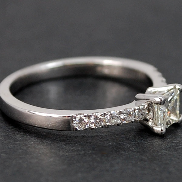 18ct White Gold Princess Cut 0.60 Carat Diamond Ring